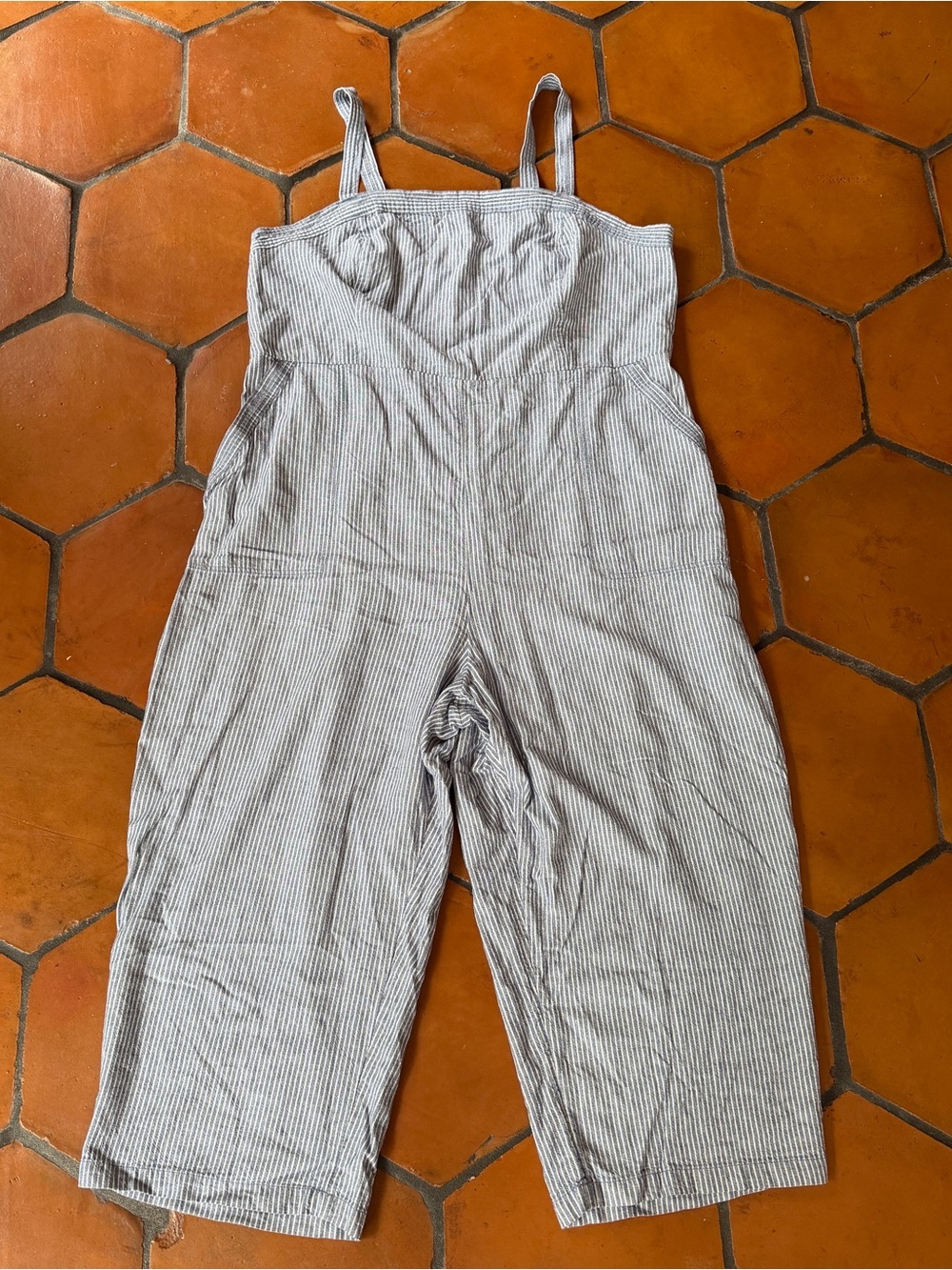 Old Navy Linen Romper Jumpsuit size 3X Striped Smocked Nautical Festival Beach